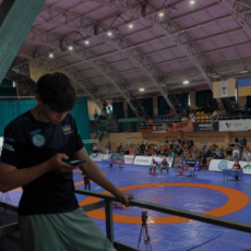 Артем 18 фото 1