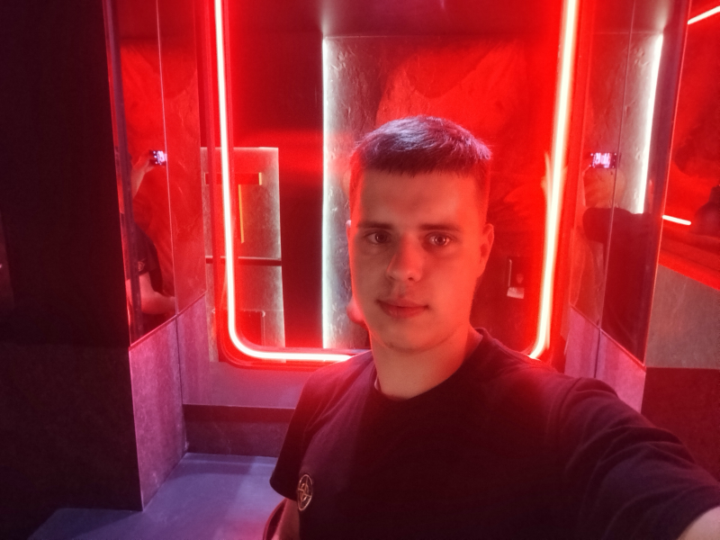 ВІТАЛІК 19 фото 1