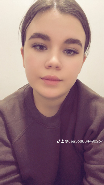 Аліна 18 фото 1