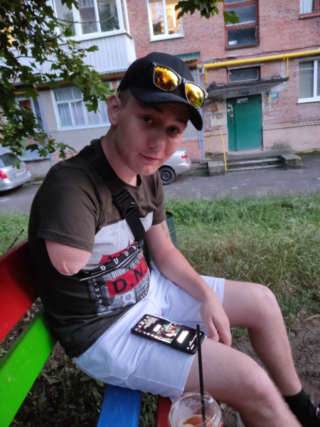 Дмитро 24 фото 1