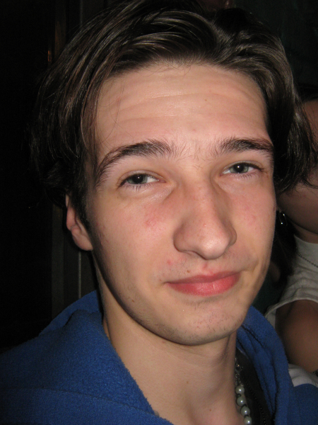 Денис 18 фото 1